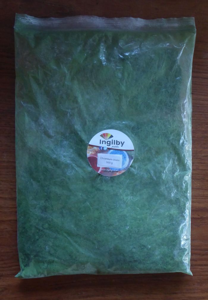 Chromium green pigment
